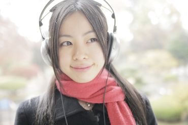 ヘッドホン・イヤホン難聴を予防しましょう