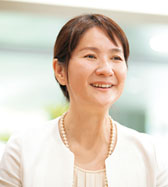 株式会社丸井グループ取締役執行役員・CWO　小島　玲子　先生